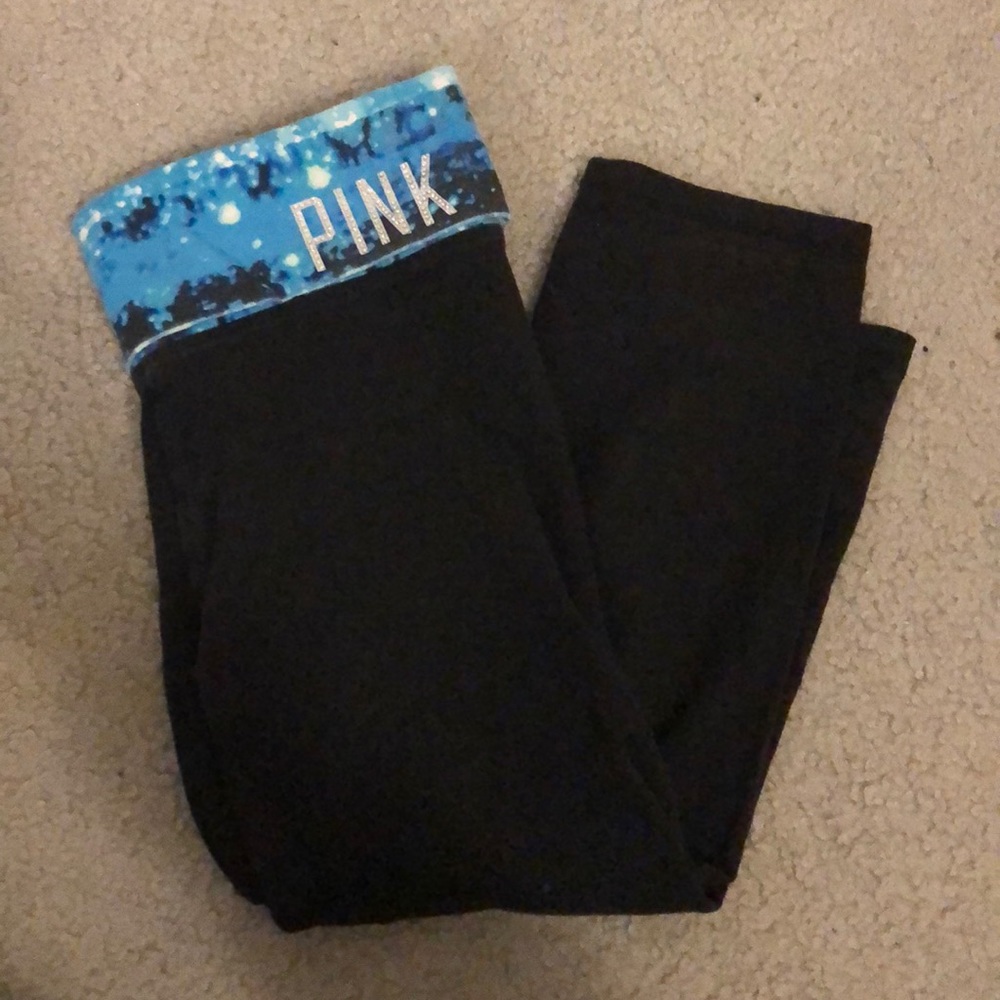 VS Pink leggings